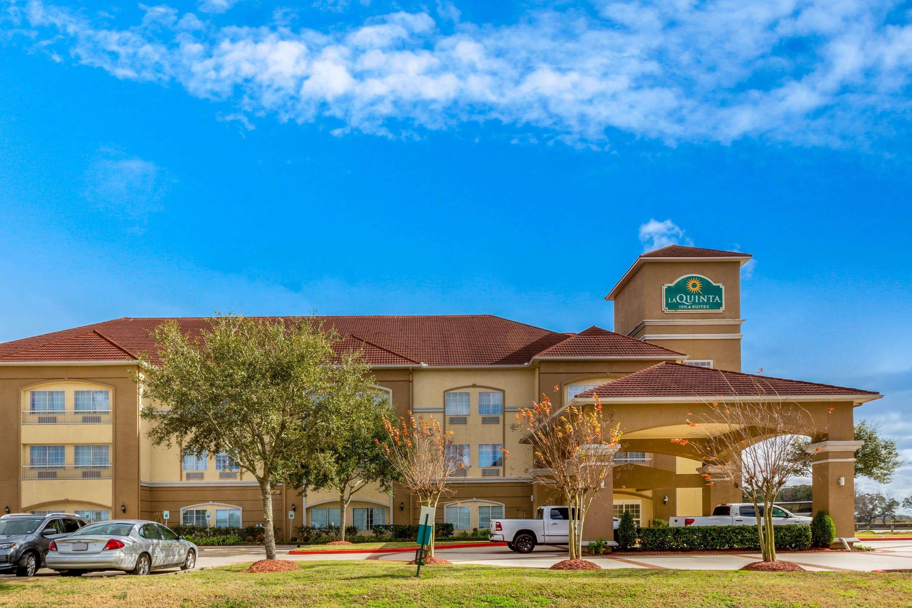 La Quinta By Wyndham Angleton Hotel Exterior foto
